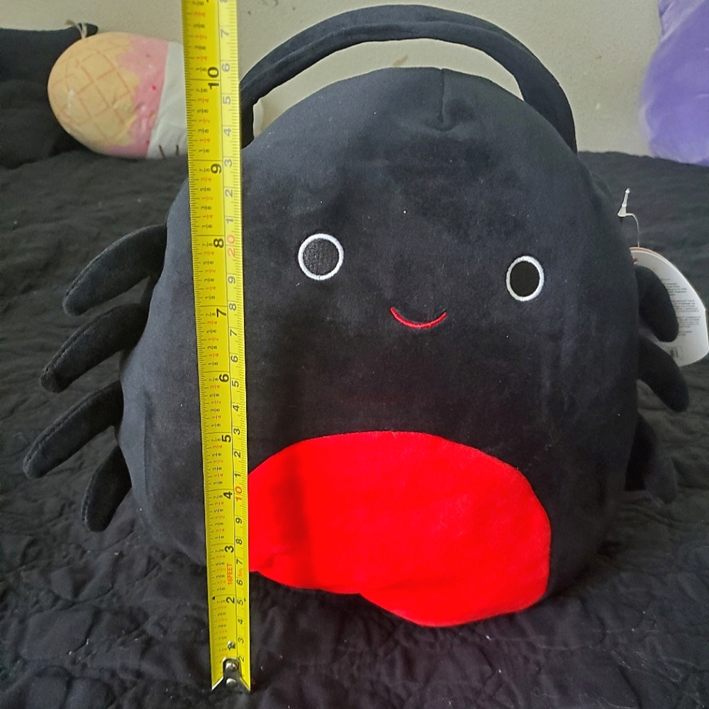 Squishmallows Bella spider pail